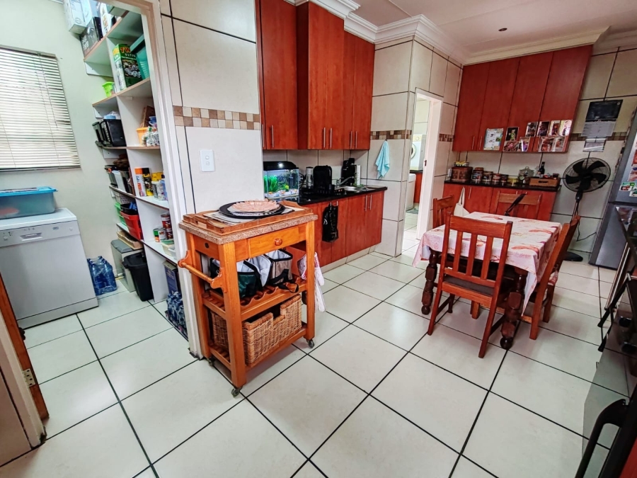 4 Bedroom Property for Sale in Baillie Park North West